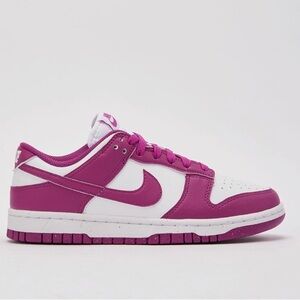 NIKE women’s dunks - LOW 6Y